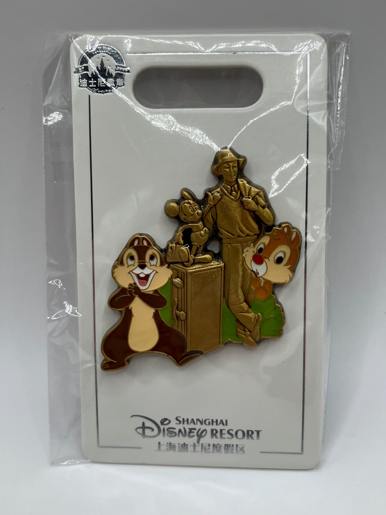 Shanghai Chip And Dale Attraction Series Storytellers Statue - K13