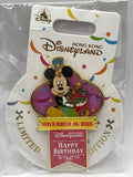 LE 400 HKDL Happy Birthday 2025 Mickey Holding Train - BB9