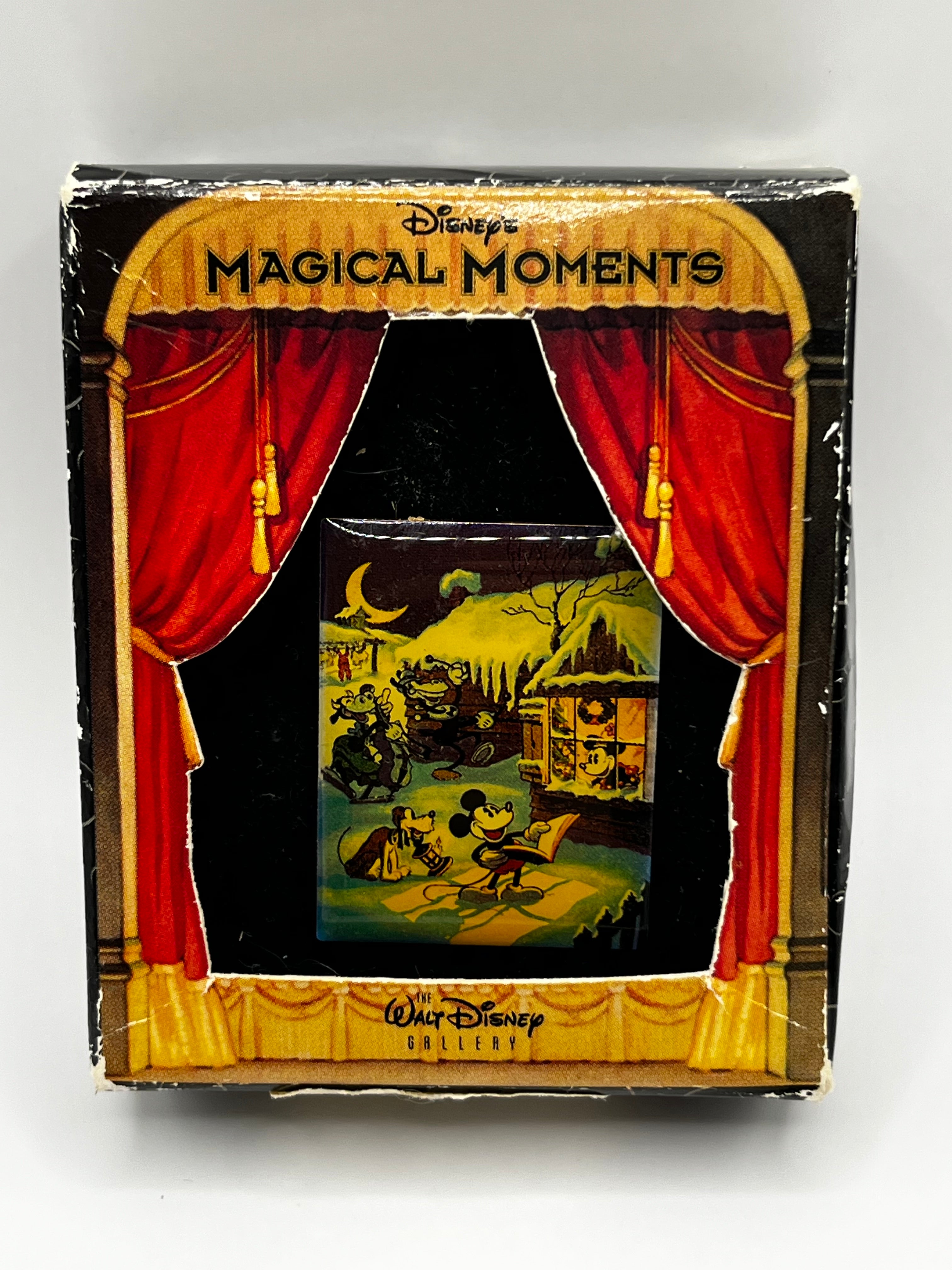 LE 2500 Magical Moments The Walt Disney Gallery Mickey Caroling to Minnie