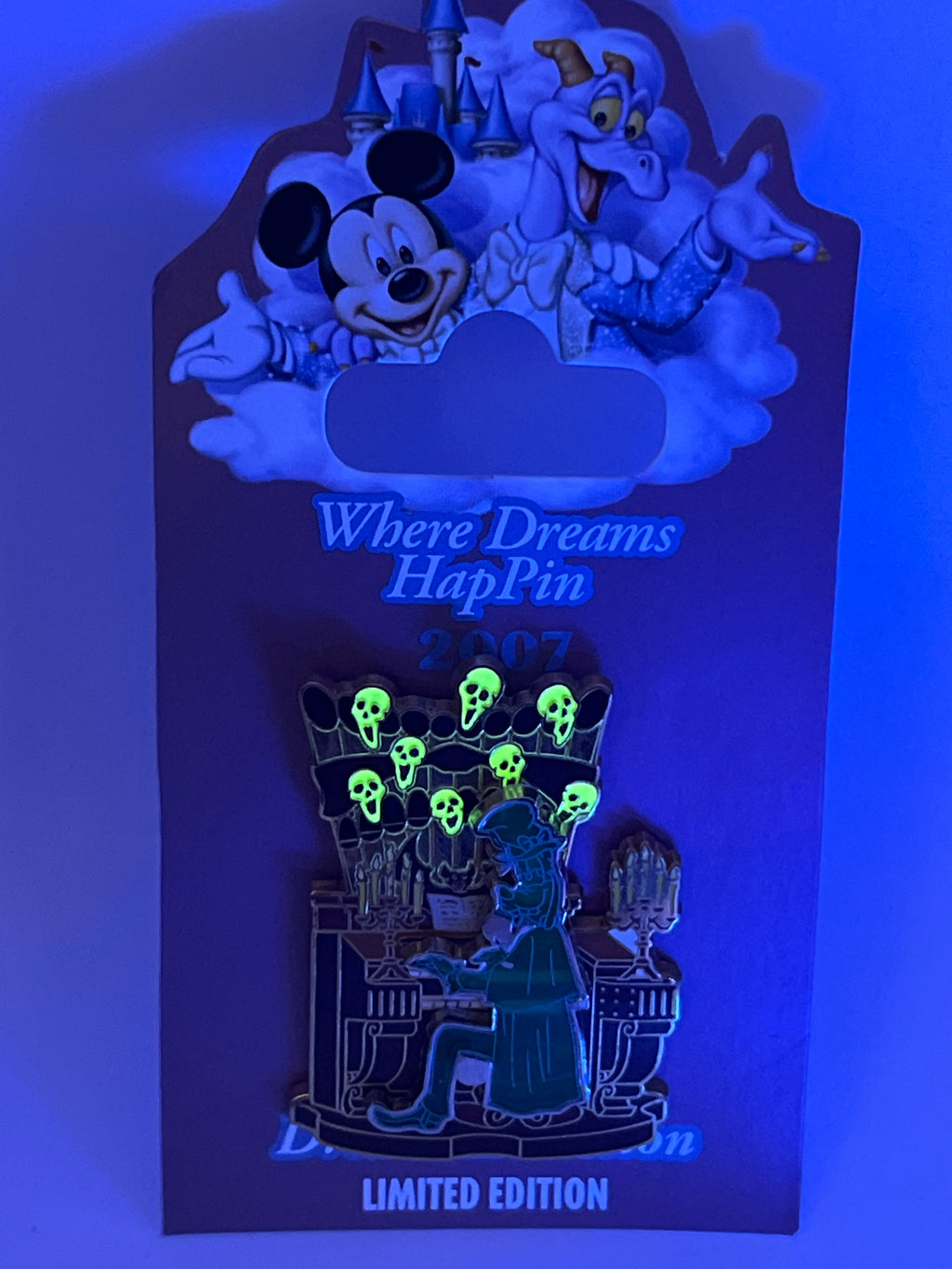 LE 1000 Where Dreams HapPin 2007 Event Haunted Mansion Organist Glow in the Dark - D38