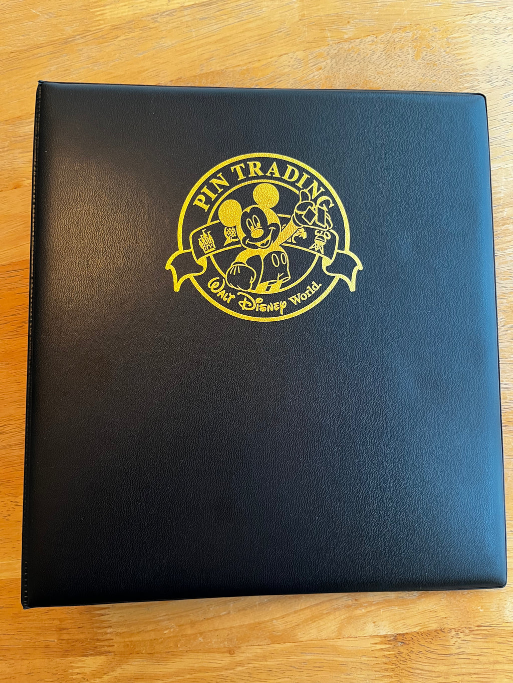WDW Pin Trading Binder With 5 Felt Pages & Dividers - Book 1