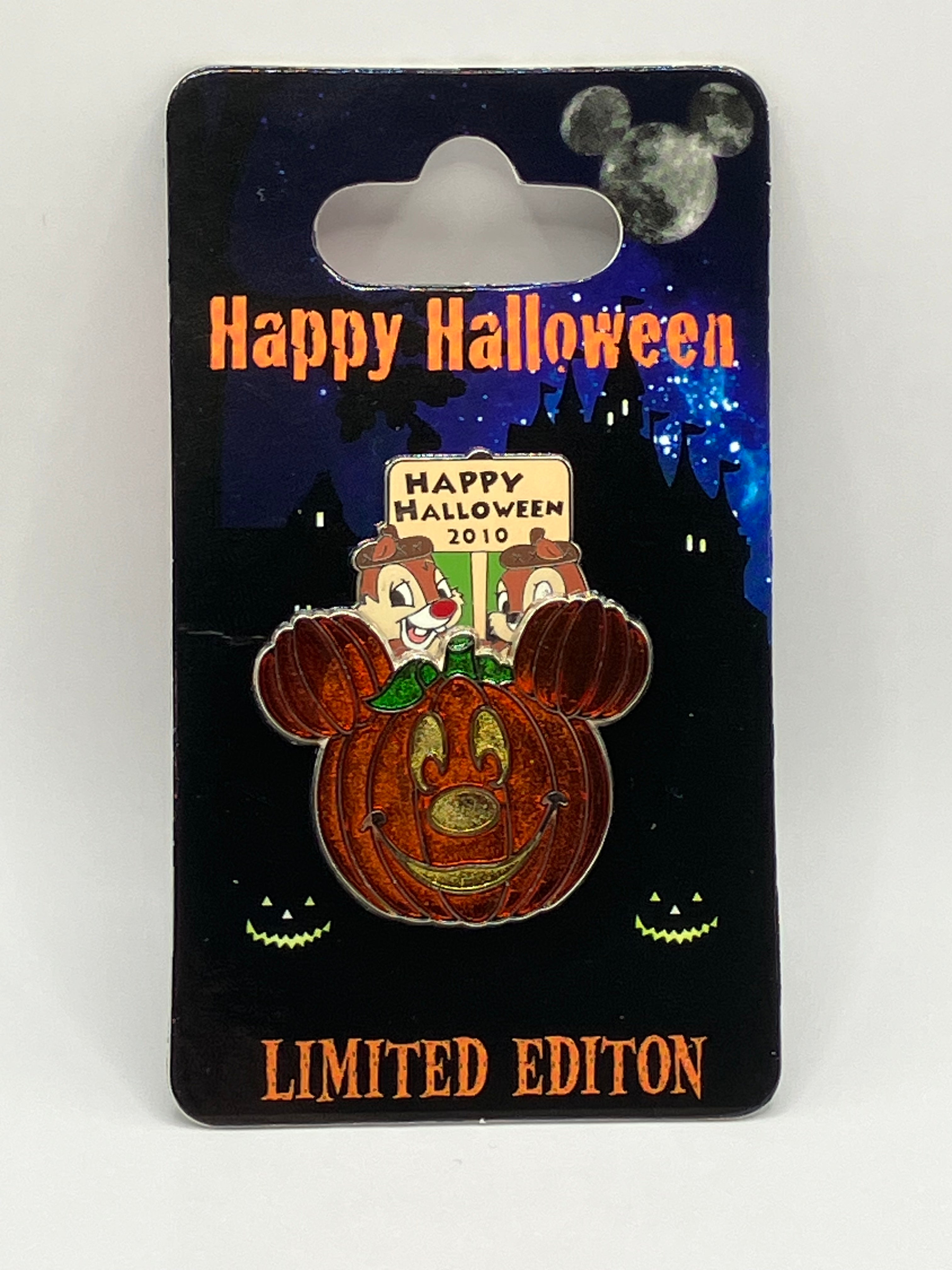 LE 1000 Happy Halloween Chip And Dale 2010