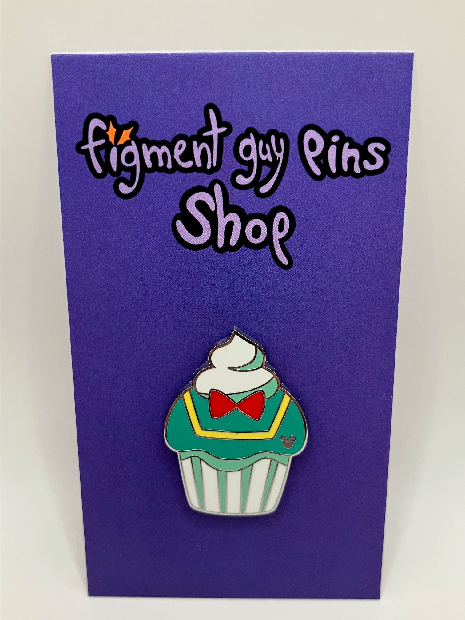 Hidden Disney Donald Duck Cupcake